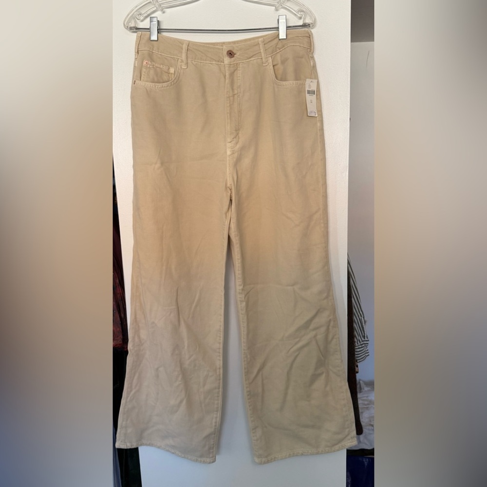 Anthropologie High Rise Jeans in Beige